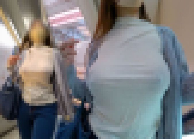 ノーブラおっぱい最高すぎぃぃ!役立たずブラを外して自由になったおっぱいが暴れ揺れております!!