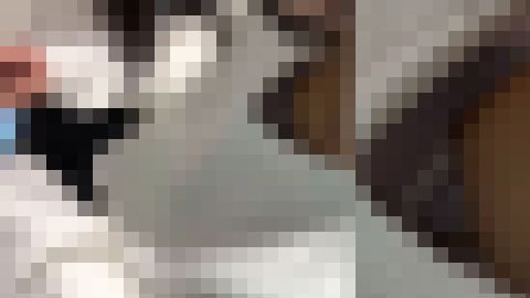 胸チラ01★彼氏を待つ彼女