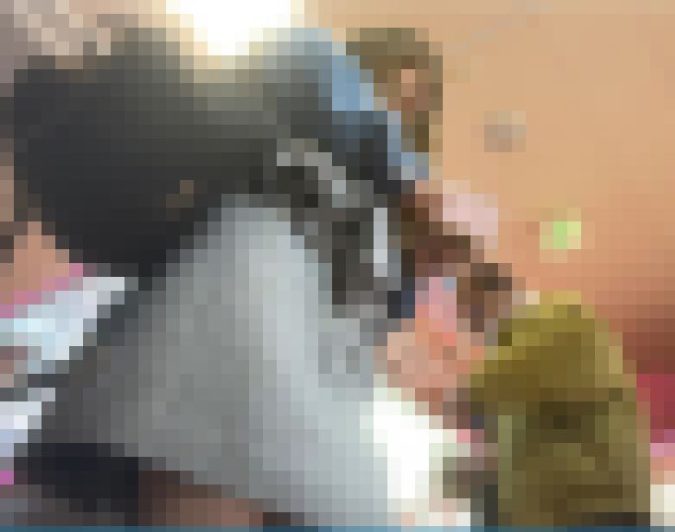 ◎ローアングル#52 ギャル風お姉さんの白パンツ