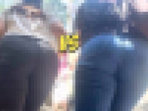 Wエロ美尻を見上げて堪能!都会の高飛車お姉さんが王道デニム内のケツをムニュらせ男を誘惑! 『階段を登る』女 編