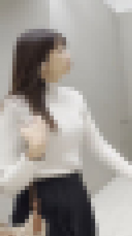 颯爽と歩くお姉さんの爽やかな横乳を観察
