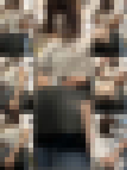 (再販)【下からの眺め35】女子大生のピチピチおっぱいを下から