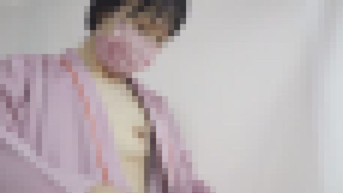 【検診着替え】綺麗な顔立ちをした主婦のリアルな長年使われなくなり埋もれて凹んだ乳首