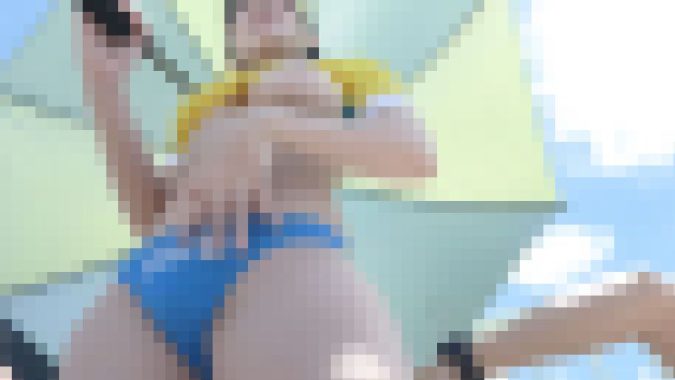 超高画質FHD動画 隙だらけの某W〇dsSportレースクイーンちゃんおっぱい丸出しでカメコに過剰な大サービス