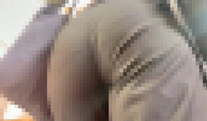 素人OLのスケベな巨尻を下から堪能!ムッチリエロボディに肉厚ヒップをムニュらせて男を挑発!