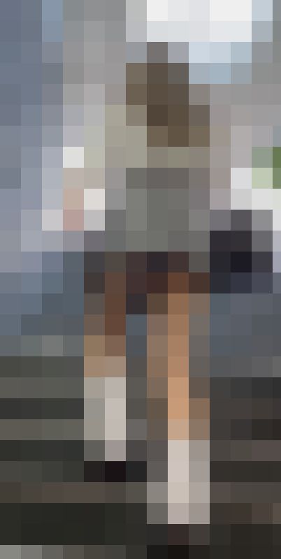 【再販】《4K・高画質》 No.1349「激カワJ◯を激写!!!ミニスカからグレーパンティーが丸見えだ」