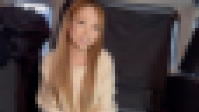 【再販】上品で丁寧なギャル人妻の長い爪で乳首責めされながらの車内フェラが気持ち良すぎて大量口内射精【個人撮影】