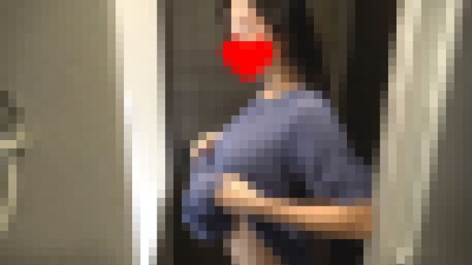 【女性専用シェアハウス着替え】超美巨乳!ムチムチ豊満お姉さんの脱衣所着替え