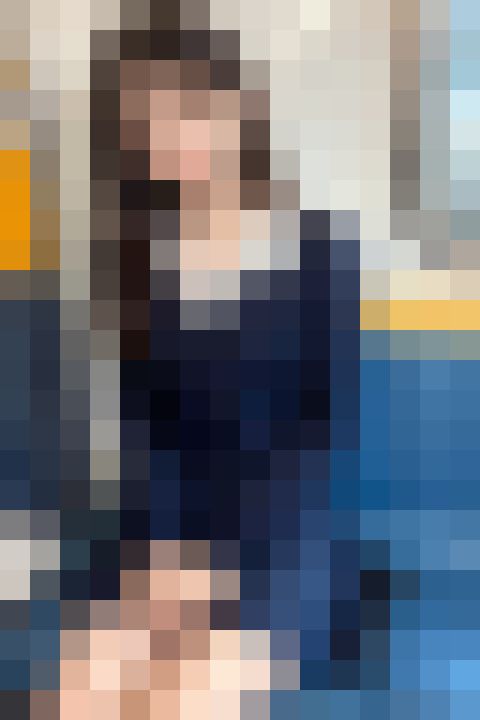 【動画】向かいの席の視線の誘惑 — 制服美女の密やかな瞬間コレクション —