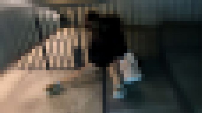 20歳美容専門学生の卑猥な下半身 身体を弄られパンティに大量の染み パンスト破りぶっかけ逃亡