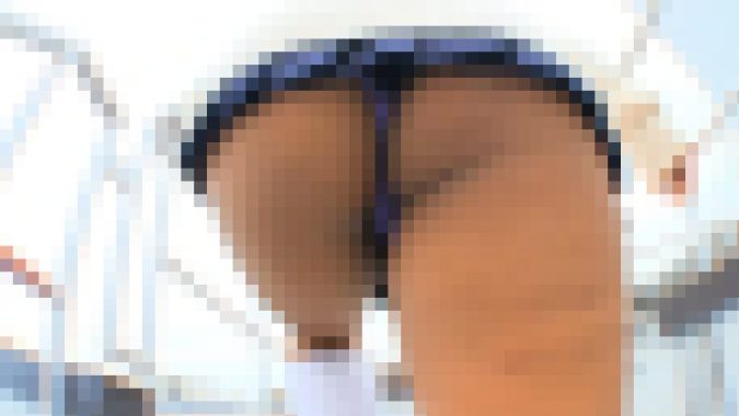 【再販】もっちりお尻女子ちゃんとガングロ巨尻ぽちゃギャルちゃんの階段パンチラ