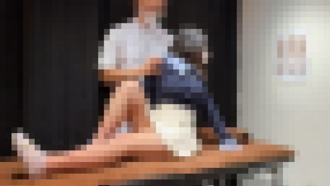 「彼氏に怒られちゃう…」乳首施術に罪悪感も忘れ裏切りの喘ぎ声 彼氏に内緒のバック中出しにガチ焦りする清楚系JD