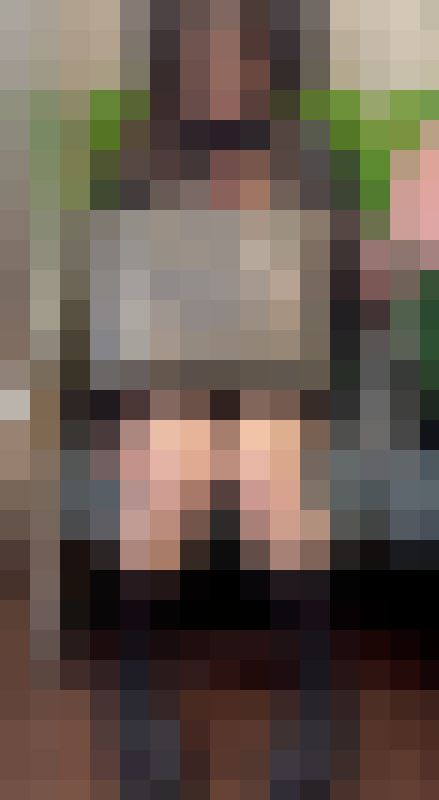 【再販】2名のS級都会の美人お姉さんの綺麗な生足を対面から!