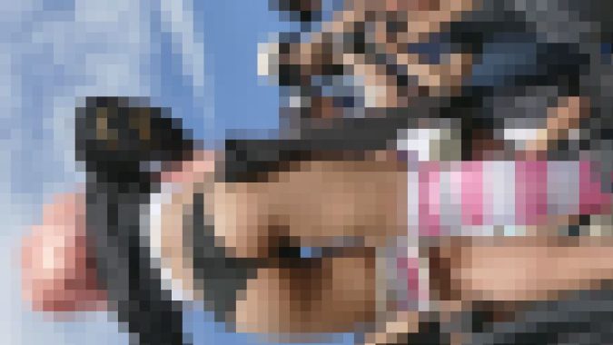 リアルにヤバすぎます!野外コスイベに集まる露出狂レイヤー達NO-19 食い込み尻ローアン編